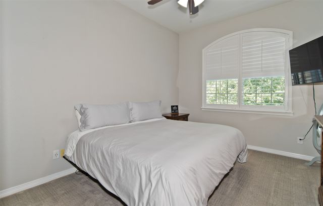 6208 Riverview Circle, Fort Worth, TX 76112