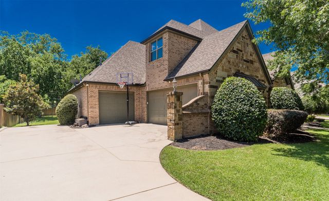 6208 Riverview Circle, Fort Worth, TX 76112