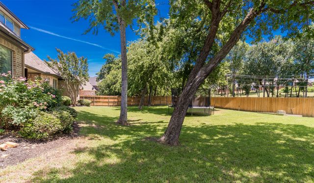 6208 Riverview Circle, Fort Worth, TX 76112