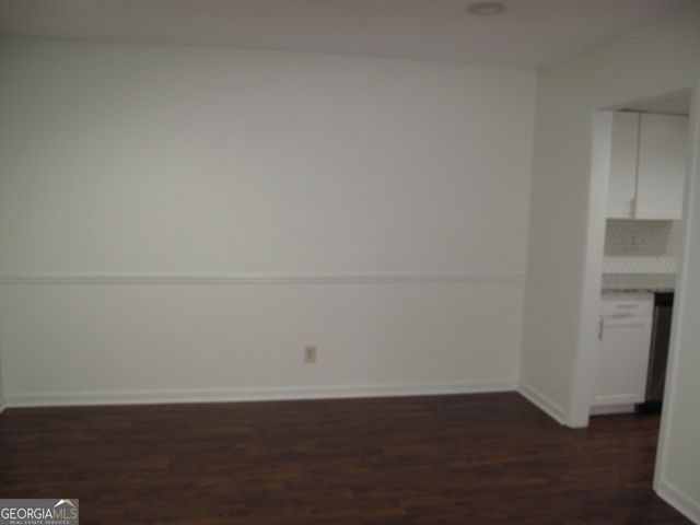 633 Garden Walk Drive, Stone Mountain, GA 30083