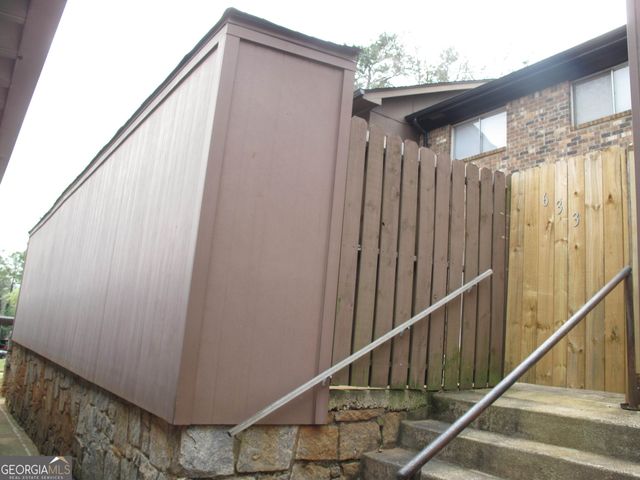 633 Garden Walk Drive, Stone Mountain, GA 30083