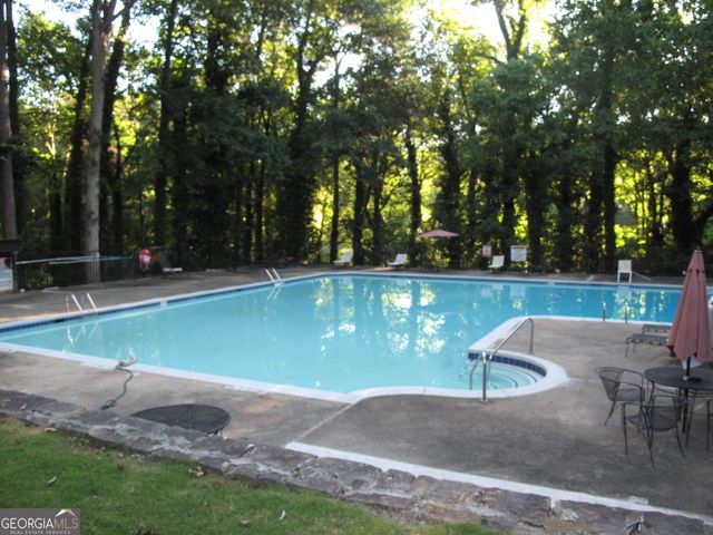 633 Garden Walk Drive, Stone Mountain, GA 30083