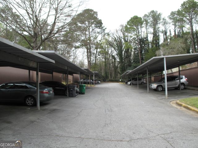 633 Garden Walk Drive, Stone Mountain, GA 30083