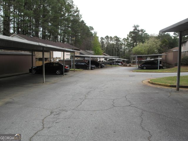 633 Garden Walk Drive, Stone Mountain, GA 30083