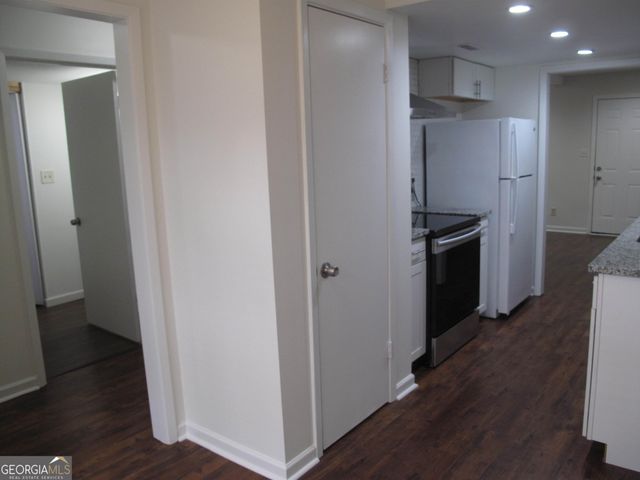 633 Garden Walk Drive, Stone Mountain, GA 30083