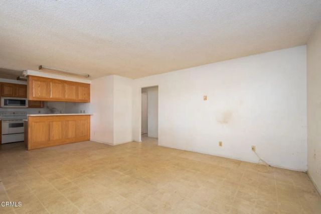 2694 Victoria Avenue, Port Hueneme, CA 93041