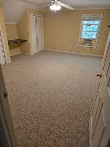 905 N Crestview Drive, Seneca, SC 29678