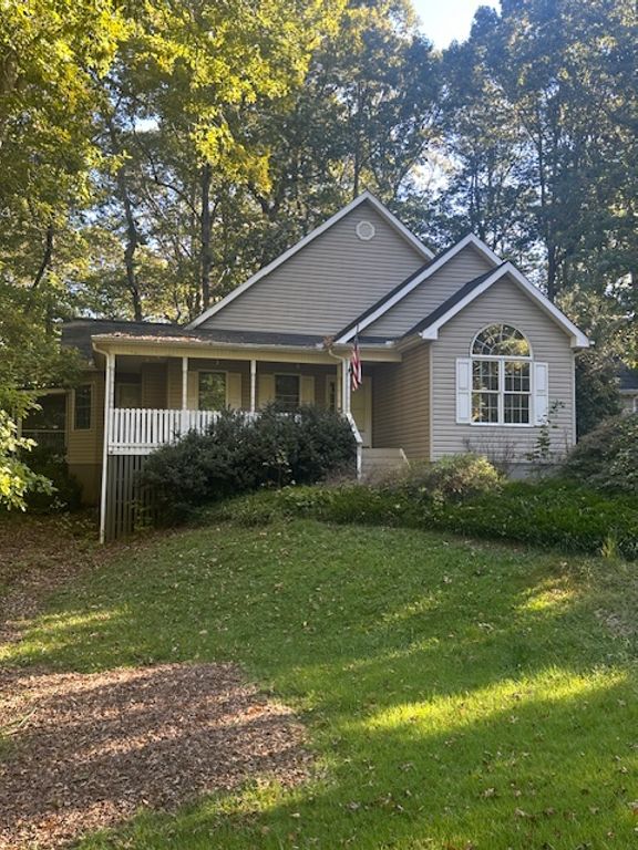 905 N Crestview Drive, Seneca, SC 29678