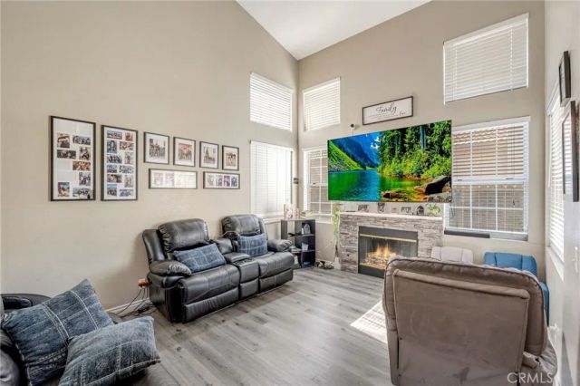 8027 Palermo, Fontana, CA 92336