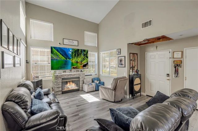 8027 Palermo, Fontana, CA 92336