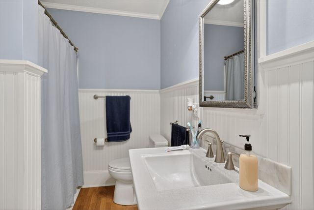 45 Hayes Ave, Lowell, MA 01854