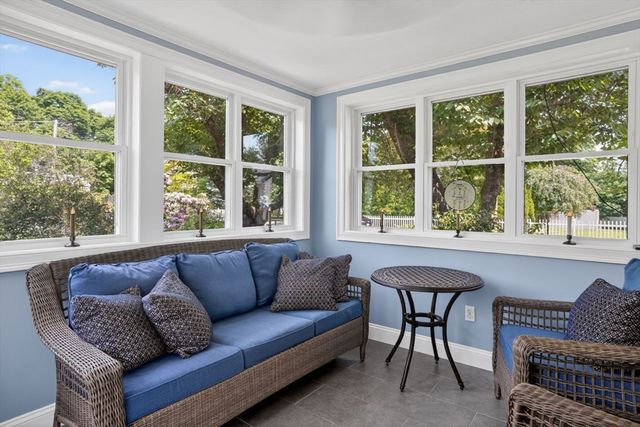 45 Hayes Ave, Lowell, MA 01854