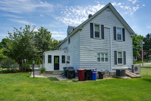 45 Hayes Ave, Lowell, MA 01854