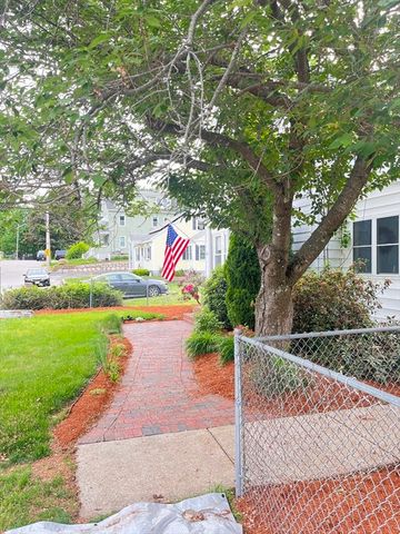45 Hayes Ave, Lowell, MA 01854