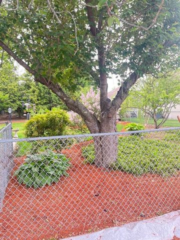 45 Hayes Ave, Lowell, MA 01854