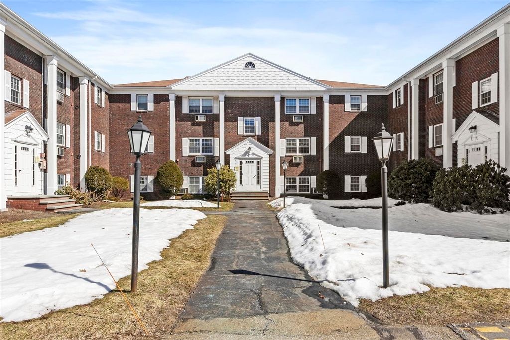 130 Parker Street J2, Acton, MA 01720