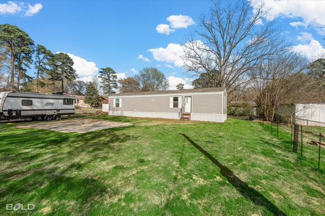 1197 Wafer Road, Haughton, LA 71037