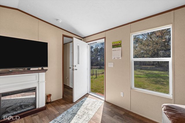 1197 Wafer Road, Haughton, LA 71037