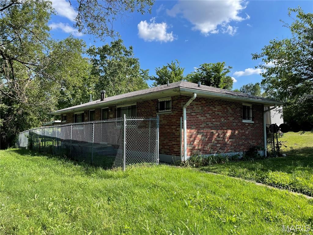 2010 - 12 E Desoto Ave, St Louis, MO 63107