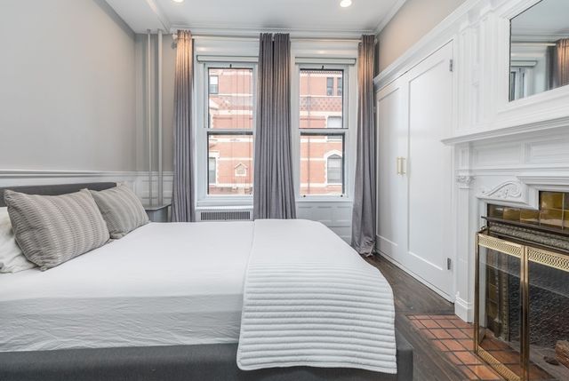 239 Commonwealth Ave 32, Boston, MA 02116