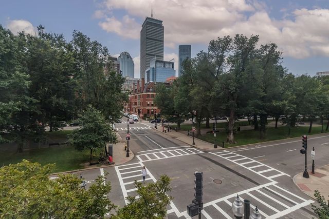 239 Commonwealth Ave 32, Boston, MA 02116