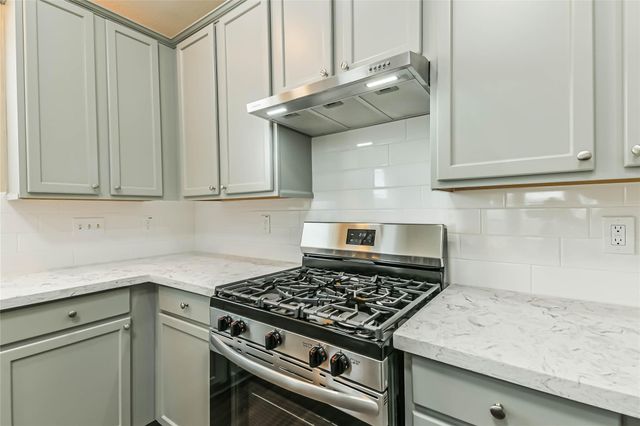 10542 Oleander Point Drive, Houston, TX 77095