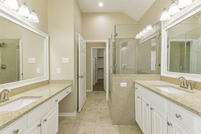 10542 Oleander Point Drive, Houston, TX 77095