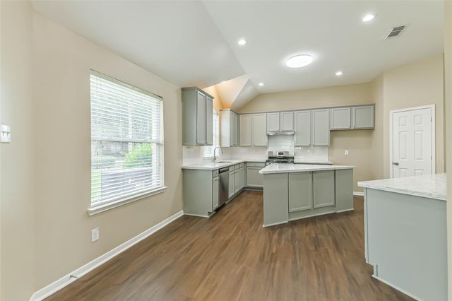 10542 Oleander Point Drive, Houston, TX 77095