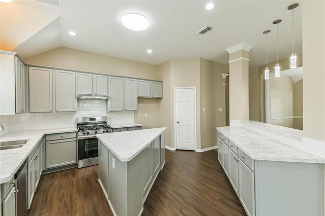 10542 Oleander Point Drive, Houston, TX 77095