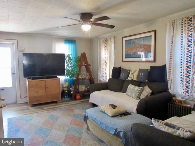 756 CHESTON AVE, Tullytown, PA 19007