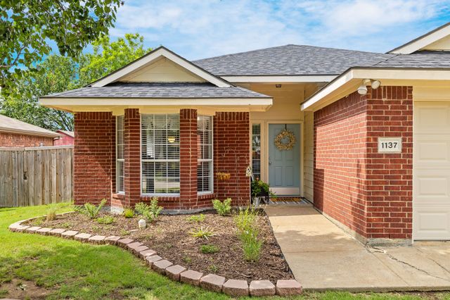 1137 Lake Haven Drive, Little Elm, TX 75068