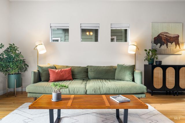 2130 S Myers Pl, Boise, ID 83706