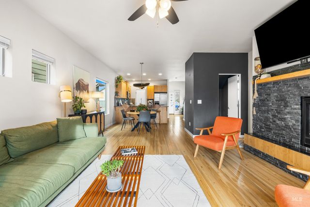 2130 S Myers Pl, Boise, ID 83706