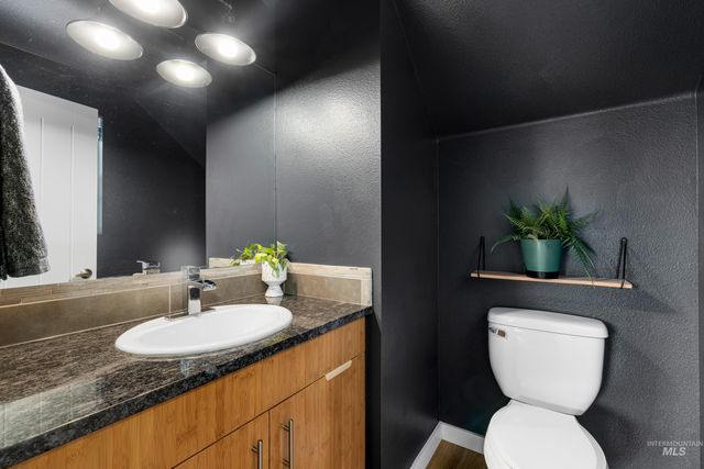 2130 S Myers Pl, Boise, ID 83706