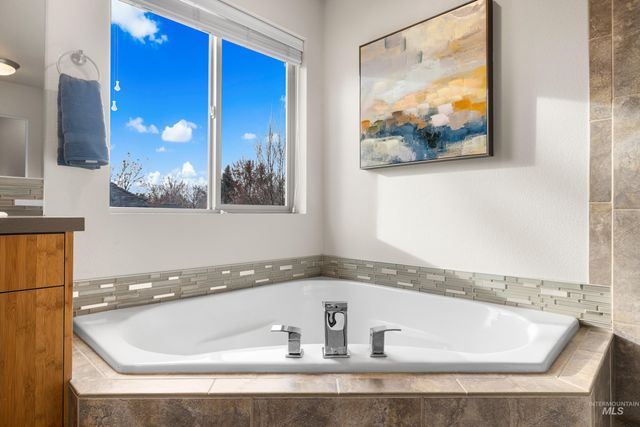 2130 S Myers Pl, Boise, ID 83706