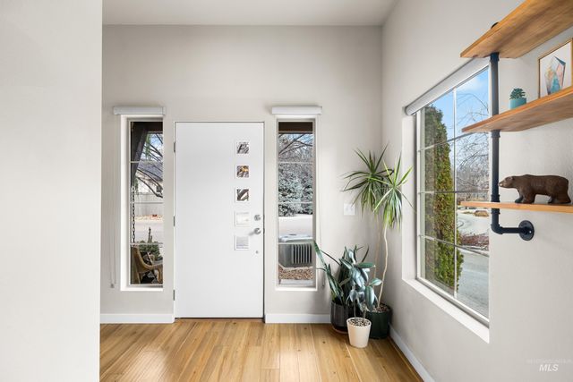 2130 S Myers Pl, Boise, ID 83706