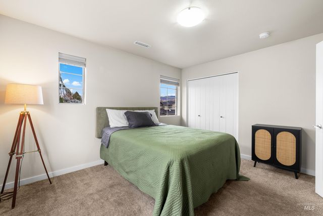 2130 S Myers Pl, Boise, ID 83706