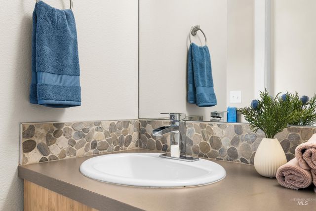 2130 S Myers Pl, Boise, ID 83706