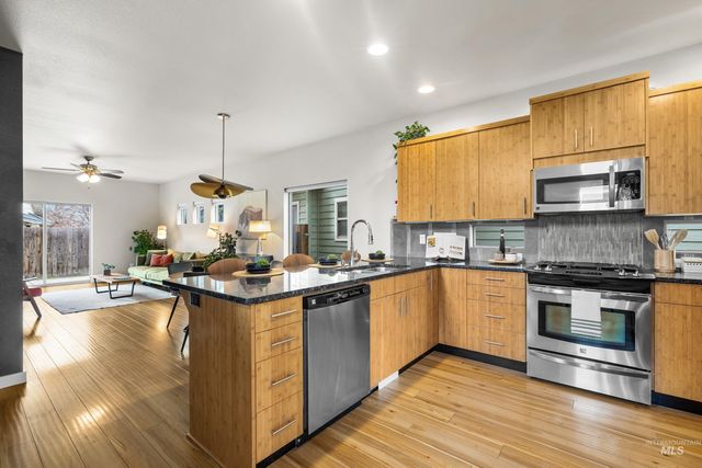 2130 S Myers Pl, Boise, ID 83706