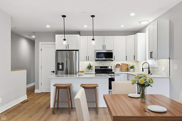 2718 Budd Street 2N, River Grove, IL 60171