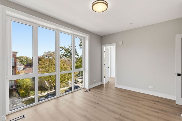 2718 Budd Street 2N, River Grove, IL 60171