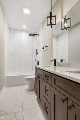 2718 Budd Street 2N, River Grove, IL 60171