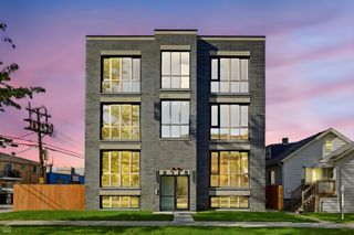 2718 Budd Street 2N, River Grove, IL 60171