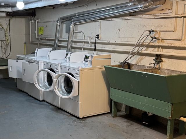 1 Dexter St 5, Malden, MA 02148