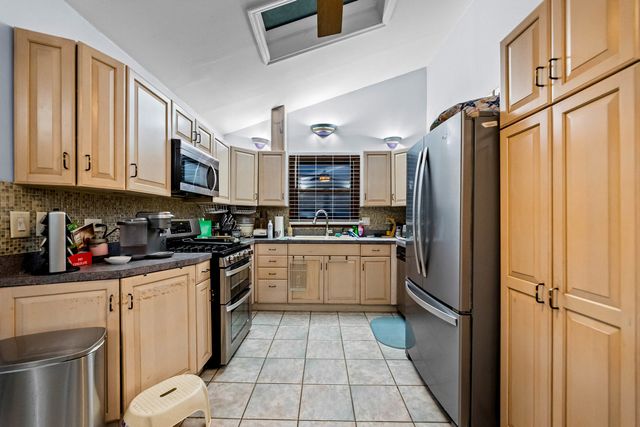 8058 Circle Drive, Palos Hills, IL 60465