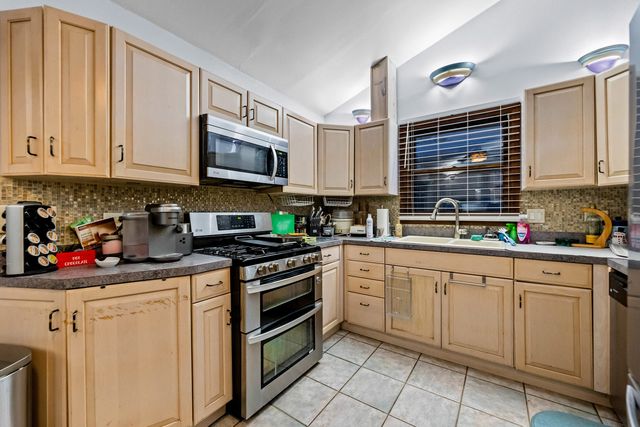 8058 Circle Drive, Palos Hills, IL 60465