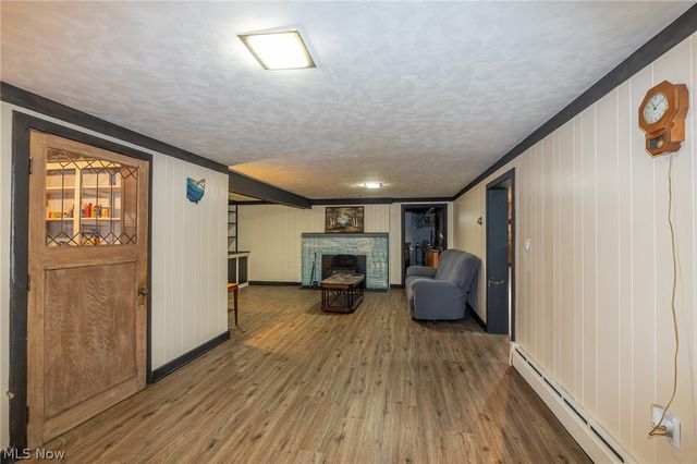 910 S Court Street, Medina, OH 44256