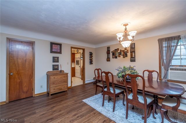 910 S Court Street, Medina, OH 44256