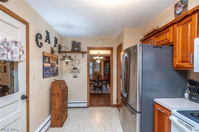 910 S Court Street, Medina, OH 44256