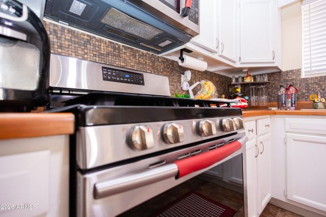 502 N ELIZABETH Avenue, Douglas, AZ 85607